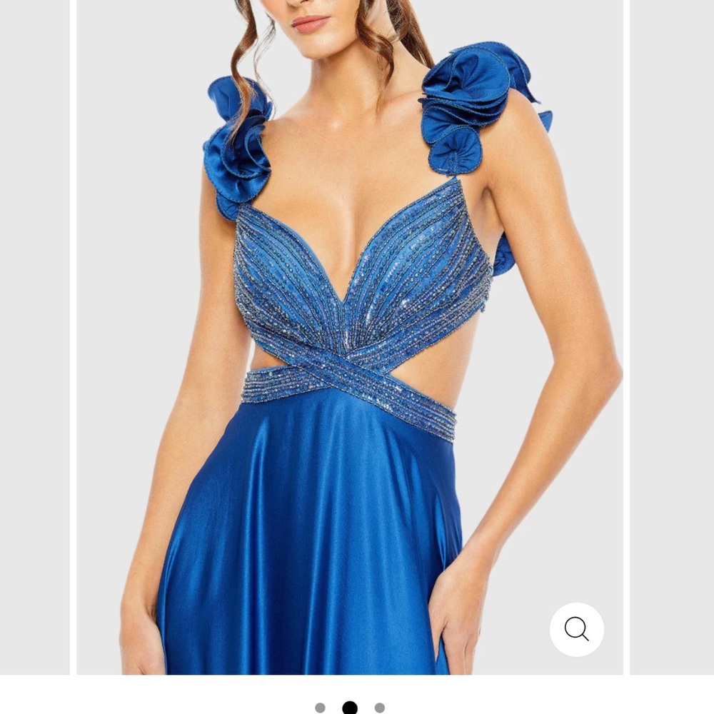 47 - NWOT- Mac Duggal Beaded Cut out A-Line Charmeuse Gown- Size 8